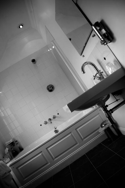 הוילה סטרת'ייר Airlie House Self Catering מראה חיצוני תמונה