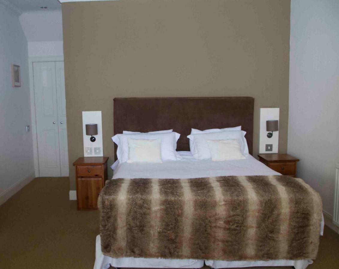 הוילה סטרת'ייר Airlie House Self Catering מראה חיצוני תמונה