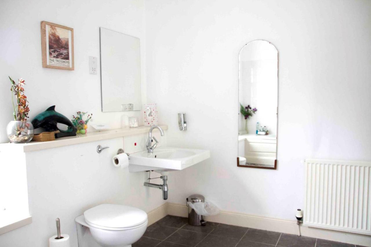 הוילה סטרת'ייר Airlie House Self Catering מראה חיצוני תמונה