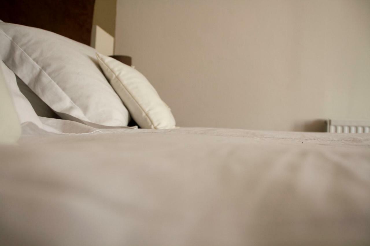 הוילה סטרת'ייר Airlie House Self Catering מראה חיצוני תמונה